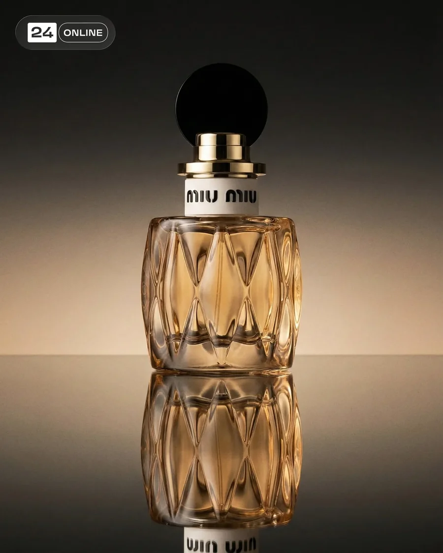 Luxury editorial bottle photography with warm cinematic lighting, glass detail… — AI-generated example 2 of 5