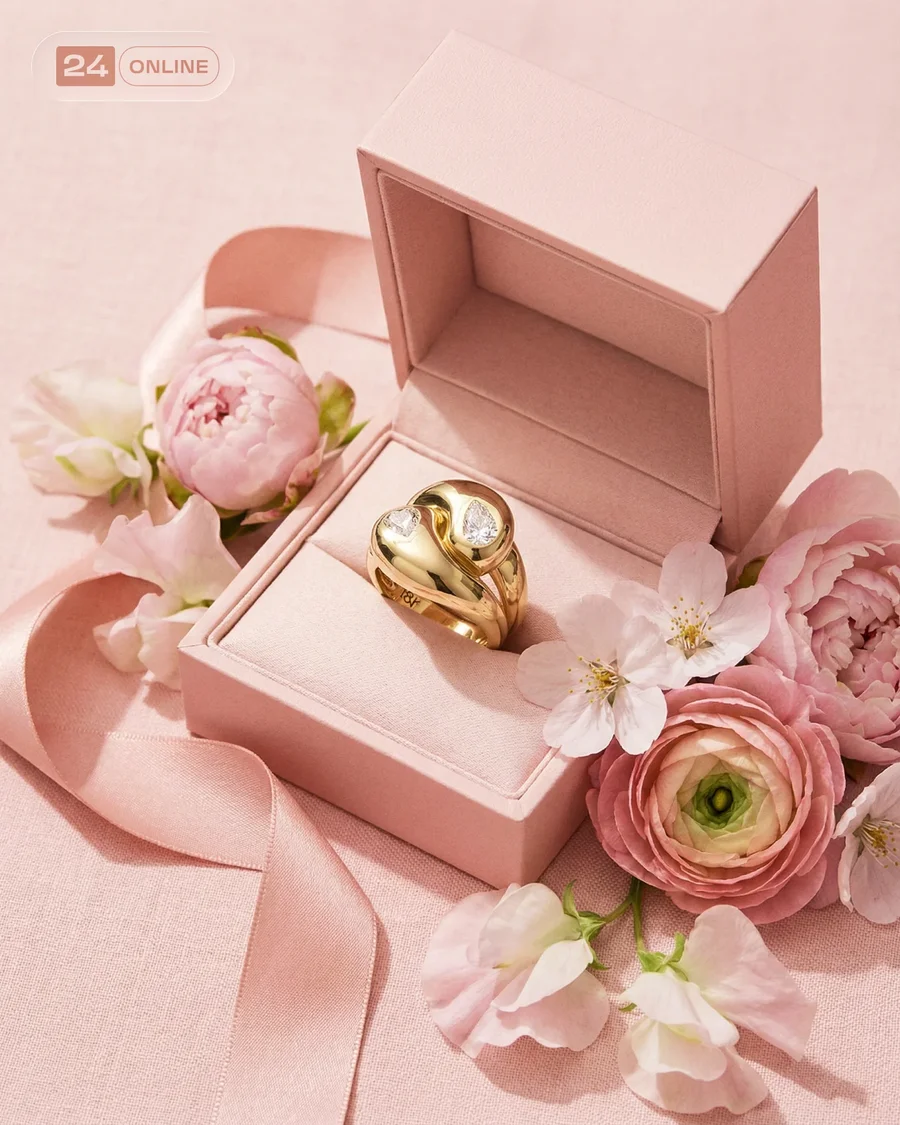 Luxury floral editorial jewelry photography with pastel romance and polished… — AI-generated example 5 of 6