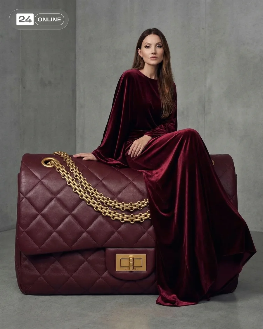 Hyper-realistic editorial fashion campaign featuring oversized luxury handbags… — AI-generated example 4 of 4