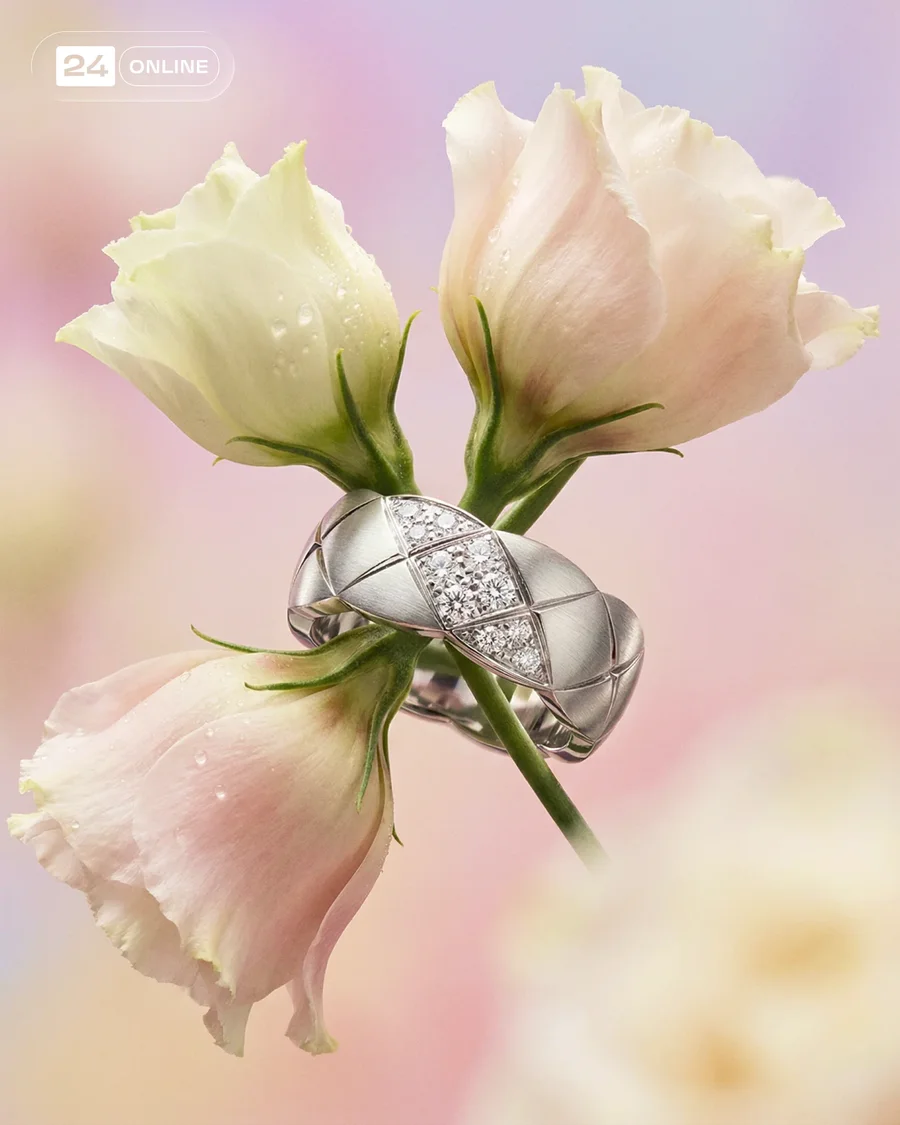 Luxury floral editorial jewelry photography with pastel romance and polished… — AI-generated example 2 of 6